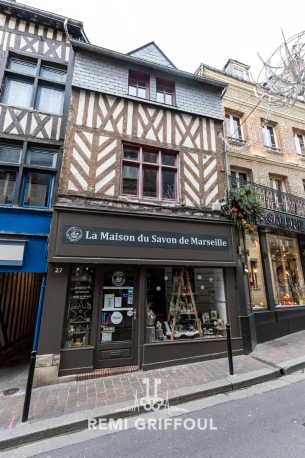 Appartement Le Rêve d'Alice New - Charming duplex in the heart of Honfleur - 2 to 4 P Extérieur photo